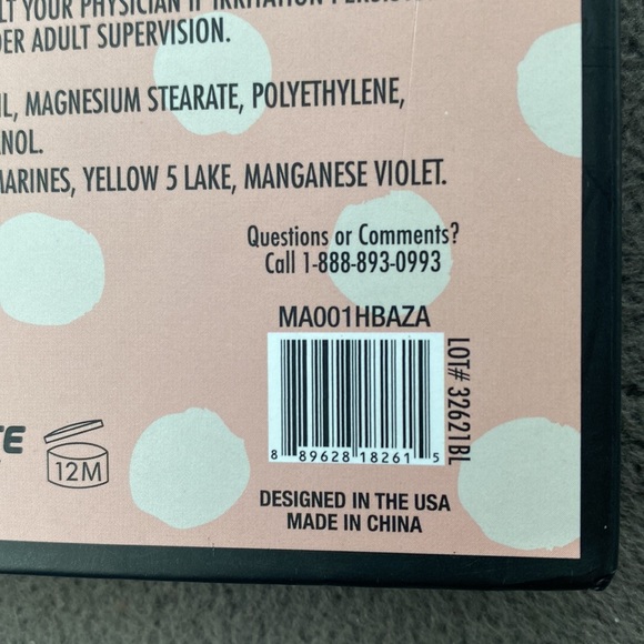 New Disney The Aristocats Marie eyeshadow palette - Picture 5 of 5